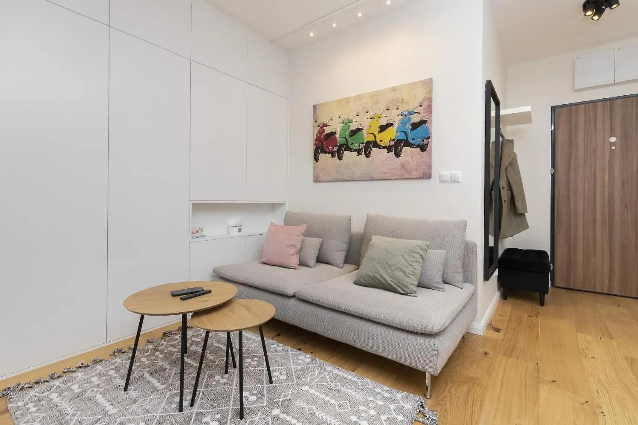 Gdansk Vespa Apartment By Noclegi Renters 0*,