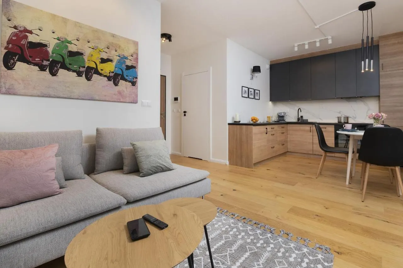 Gdansk Vespa Apartment By Noclegi Renters